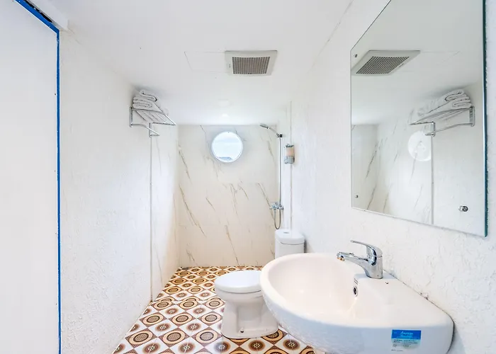 Anny By Ecommerceloka Guest house Darmasaba